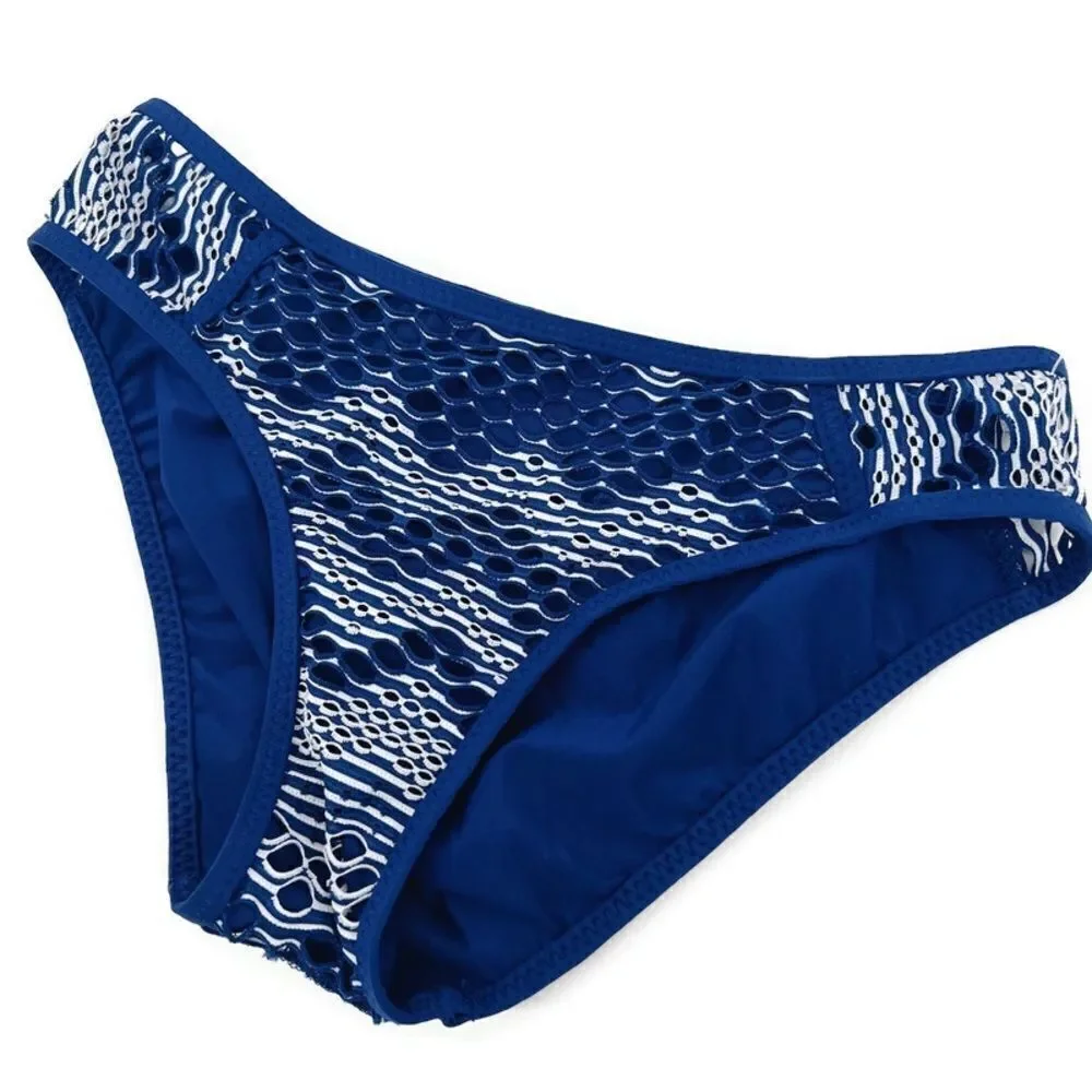 NWOT Becca by Rebecca Virtue Reveal Crochet Hipster Bikini‎ Bottom XS